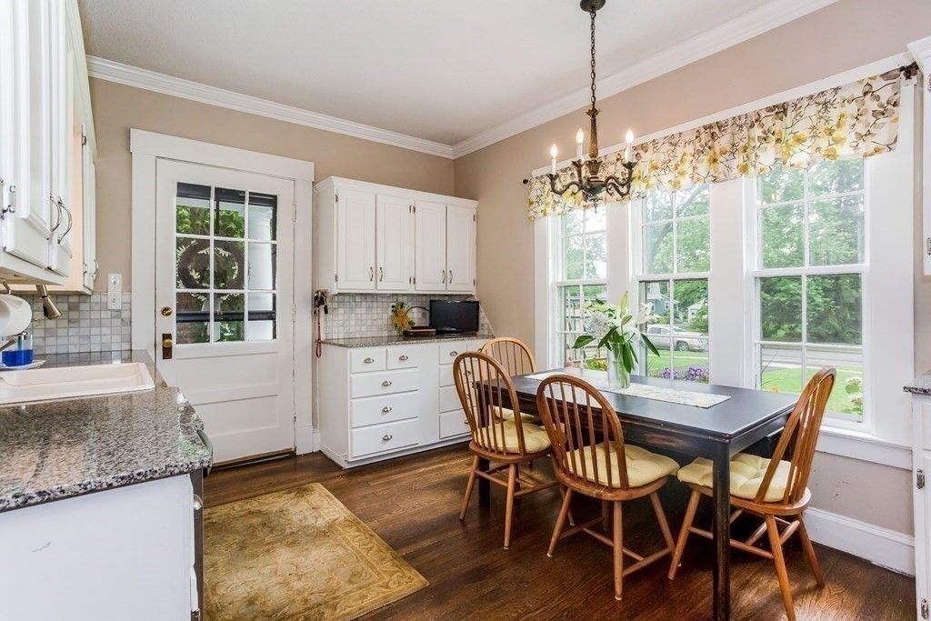 169 Crescent Road Longmeadow, MA 01106 - Photo 3 of 37 Gallery Image 3
