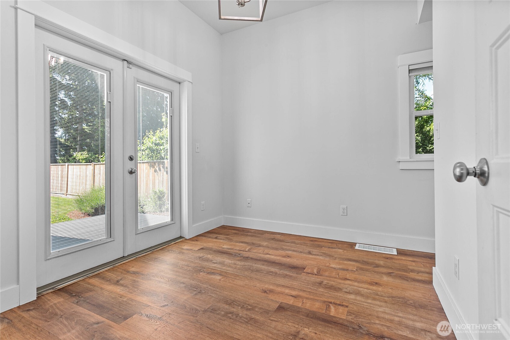 551 East Smith Road Bellingham, WA 98226 - Photo 20 of 39