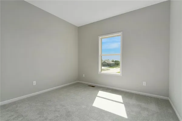 $475,180 | 9014 North Monroe Avenue, Kansas City, MO 64156