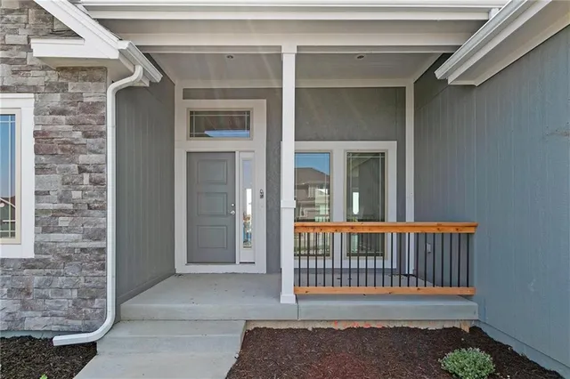 $475,180 | 9014 North Monroe Avenue, Kansas City, MO 64156