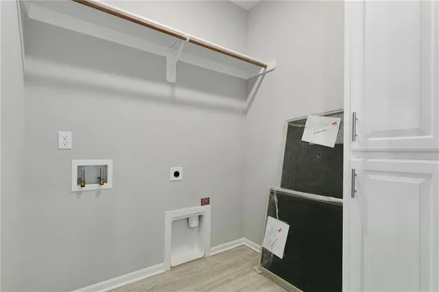 $475,180 | 9014 North Monroe Avenue, Kansas City, MO 64156