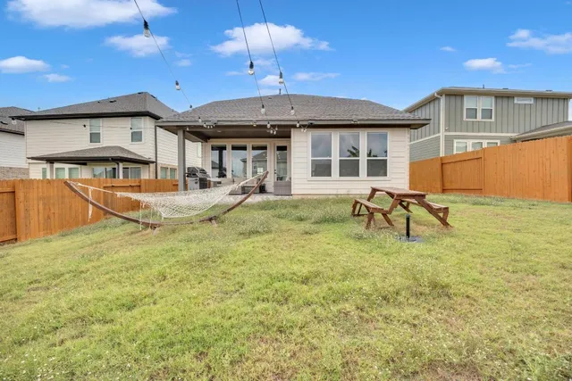 $450,000 | 6404 Mallord Brook Bend, Buda, TX 78610