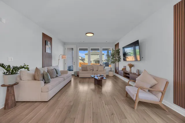 $440,000 | 6404 Mallord Brook Bend, Buda, TX 78610