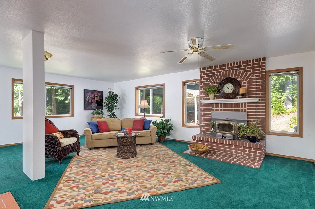 22399 Stottlemeyer Road Northeast Poulsbo, WA 98370 - Photo 2 of 20 Gallery Image 2