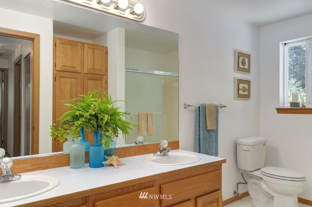 22399 Stottlemeyer Road Northeast Poulsbo, WA 98370 - Photo 7 of 20 Gallery Image 7