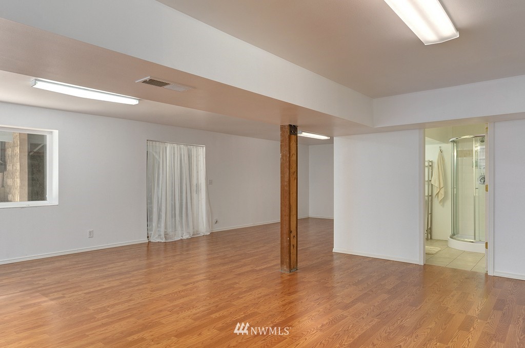 22399 Stottlemeyer Road Northeast Poulsbo, WA 98370 - Photo 10 of 20 Gallery Image 10