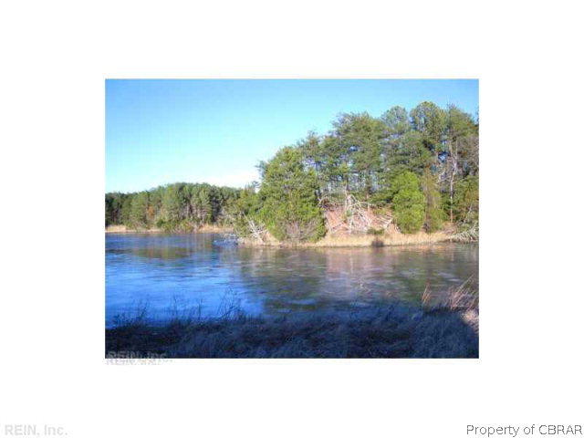 632 Aberdeen Creek Road Gloucester, VA 23061 - Photo 2 of 8