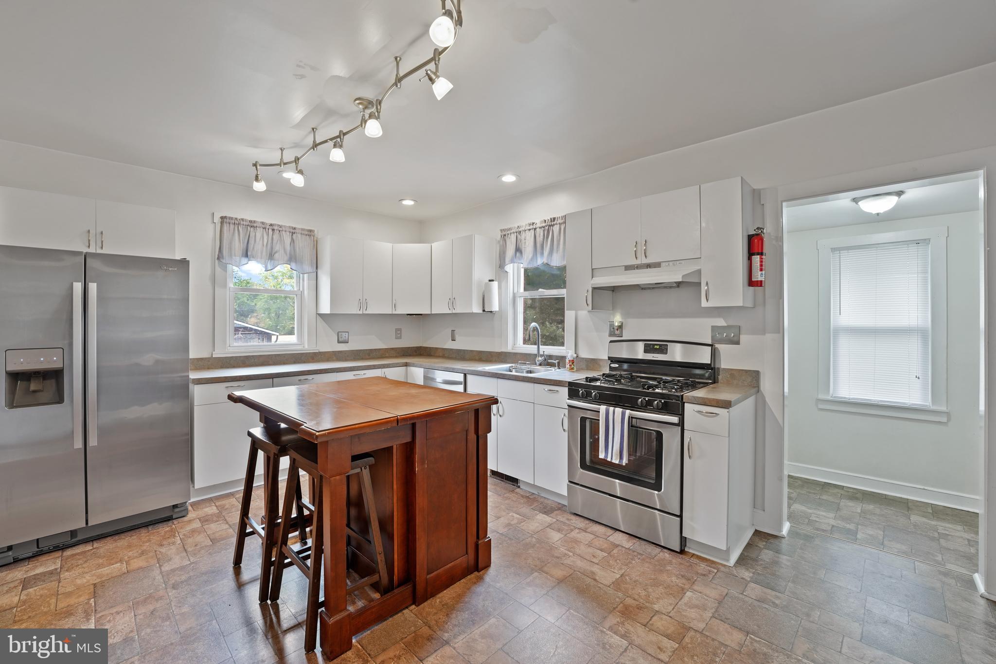 4140 Concord Road Aston, PA 19014 - Photo 18 of 31