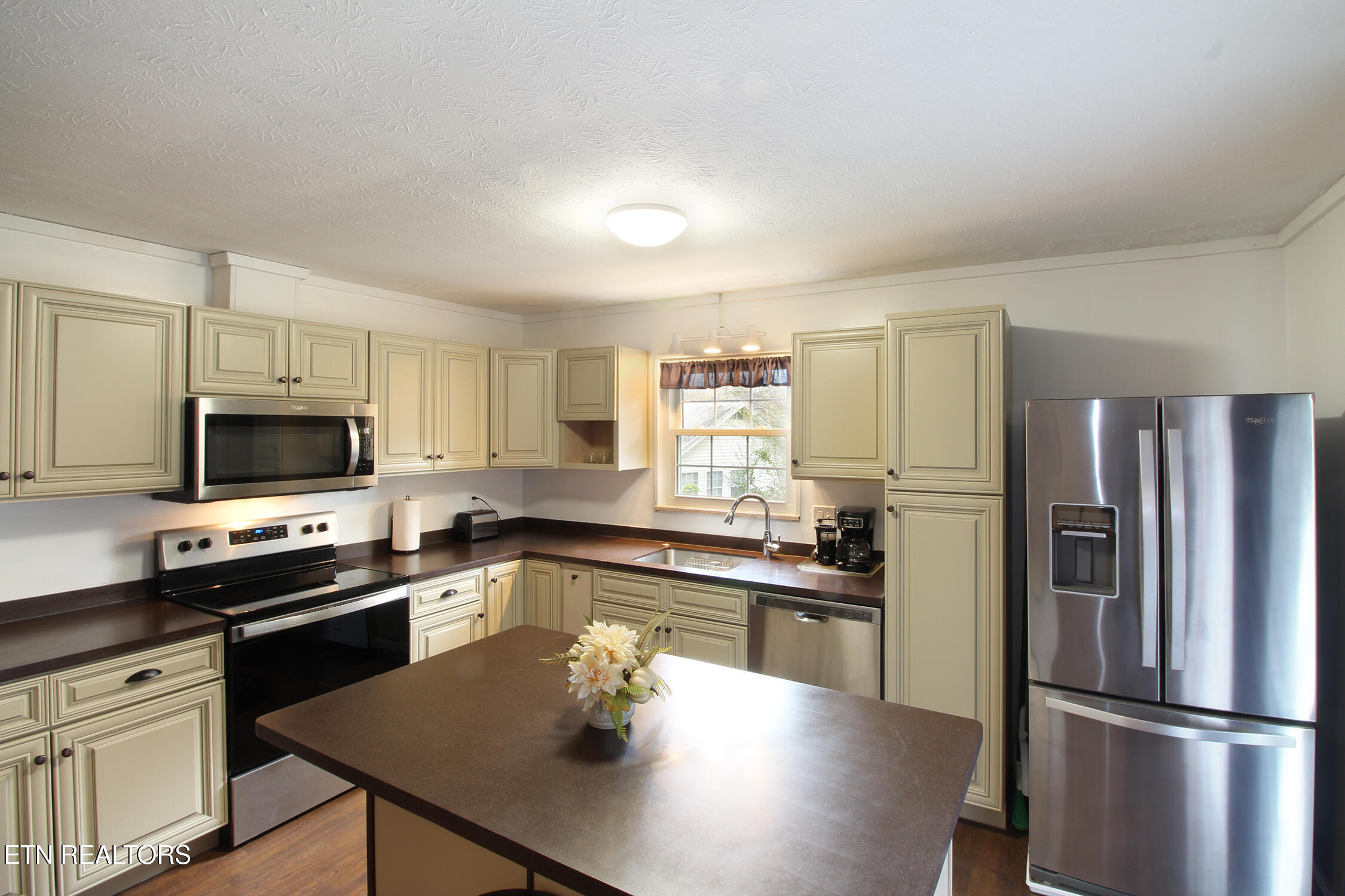 4525 East End Road Knoxville, TN 37920 - Photo 13 of 40 IMG_0164