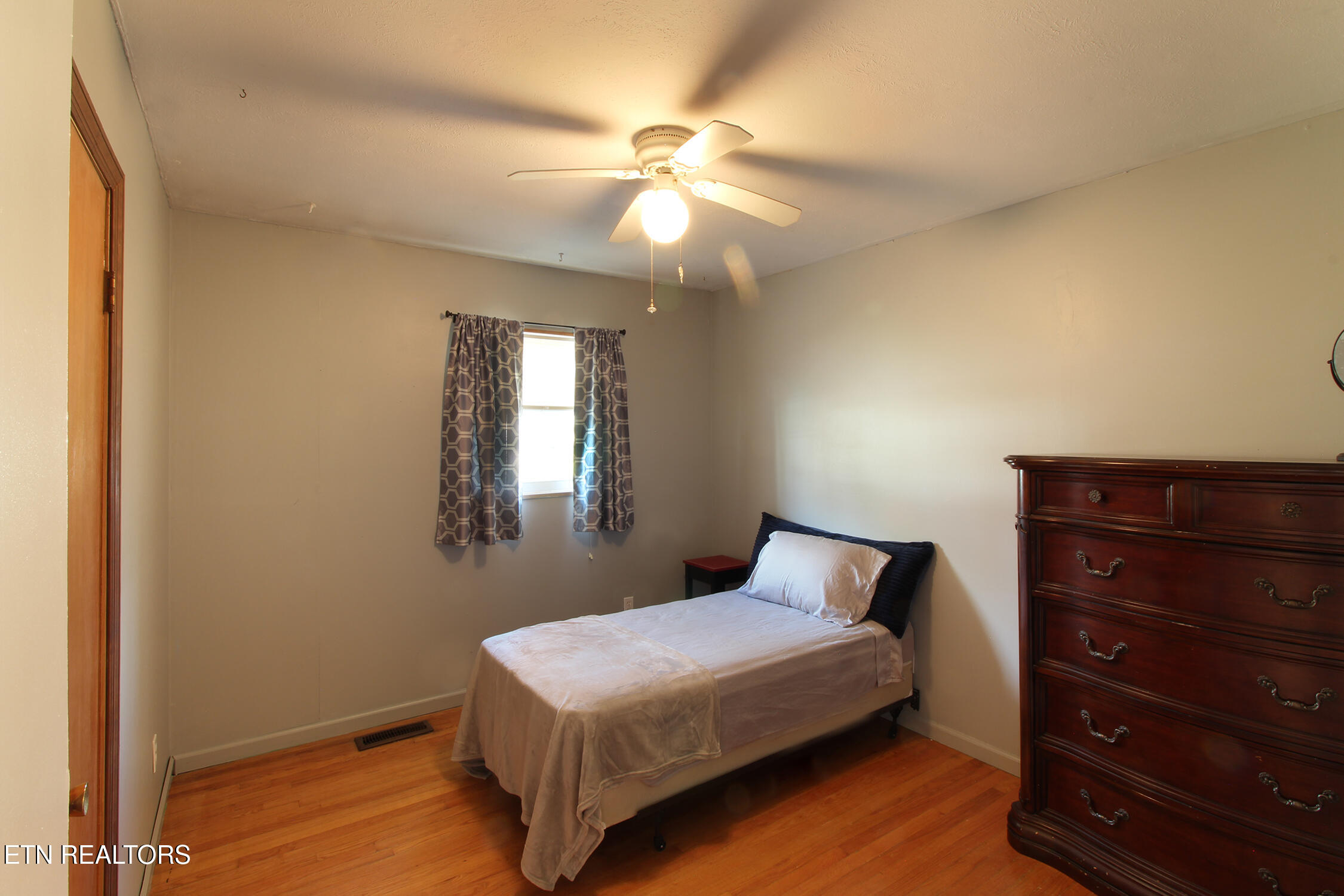 4525 East End Road Knoxville, TN 37920 - Photo 21 of 40 IMG_0212