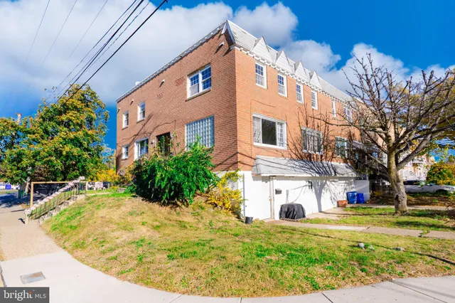 $780,000 | 3201 Morrell Avenue, Unit 3, Philadelphia, PA 19114