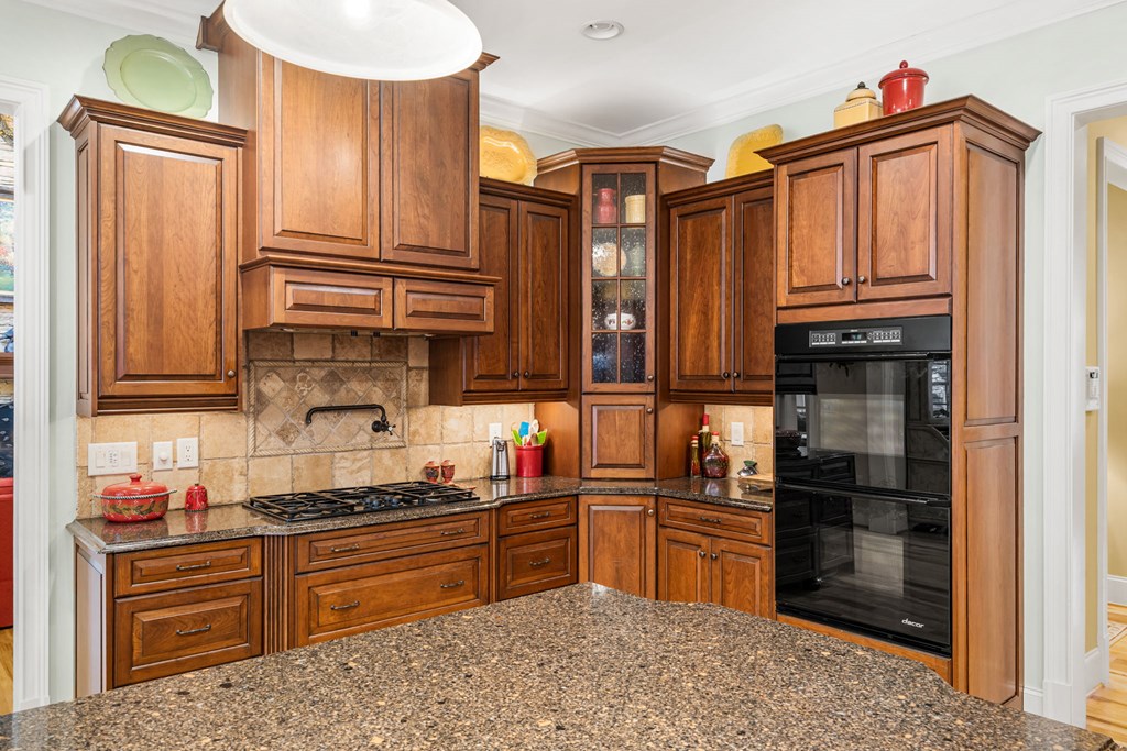 4323 Spring Court Cove Young Harris, GA 30582 - Photo 12 of 83