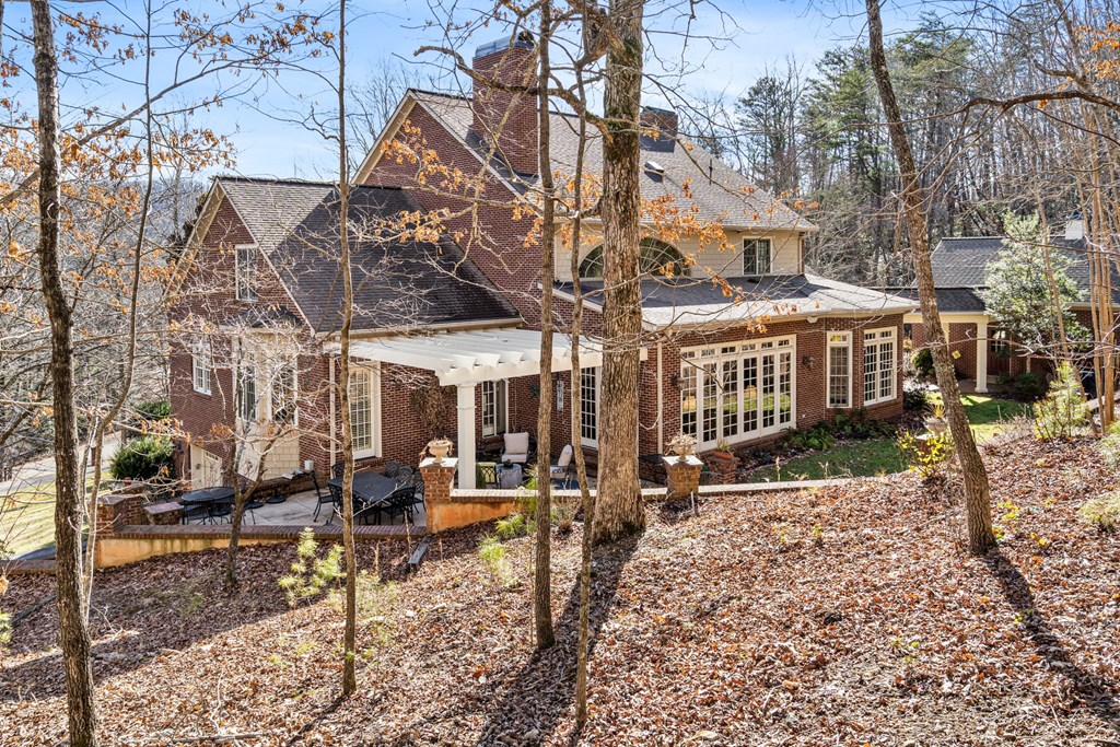 4323 Spring Court Cove Young Harris, GA 30582 - Photo 2 of 83