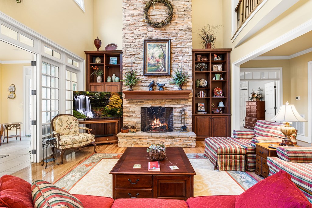 4323 Spring Court Cove Young Harris, GA 30582 - Photo 4 of 83