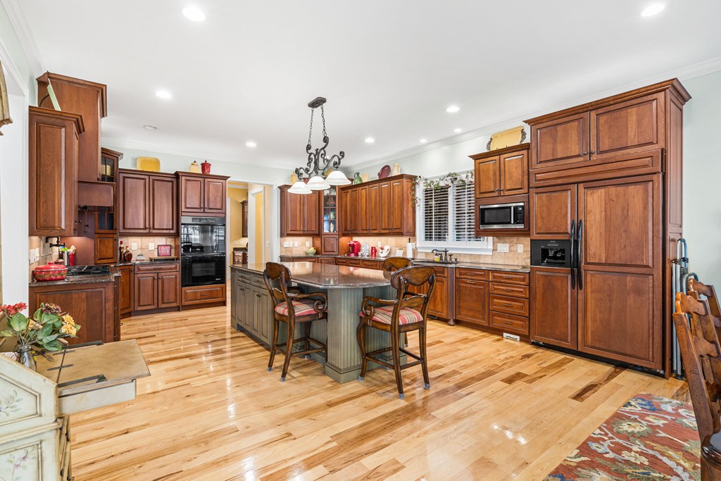 4323 Spring Court Cove Young Harris, GA 30582 - Photo 10 of 83