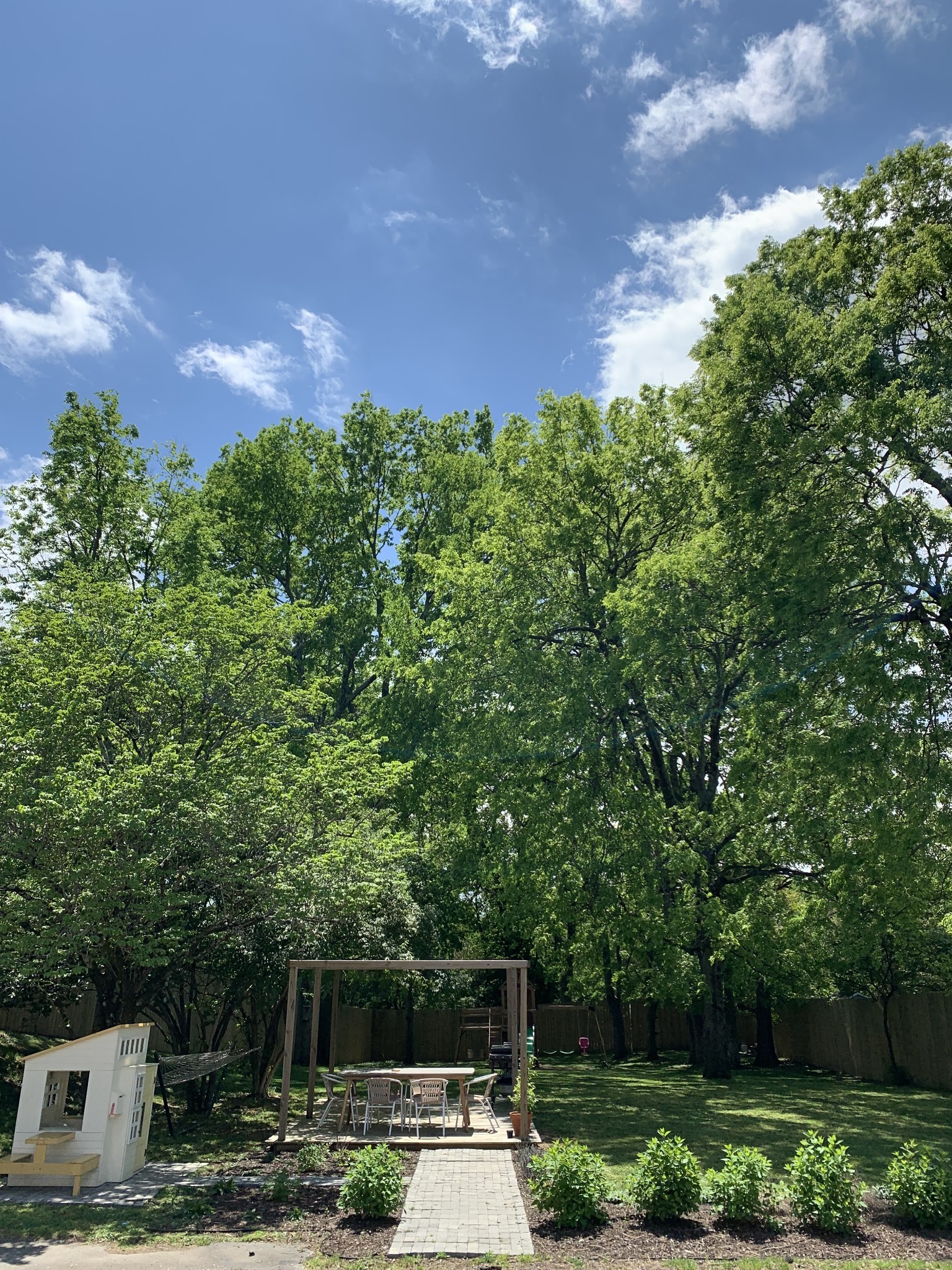 691 Harding Place Nashville, TN 37211 - Photo 53 of 54 a front view of a house with garden
