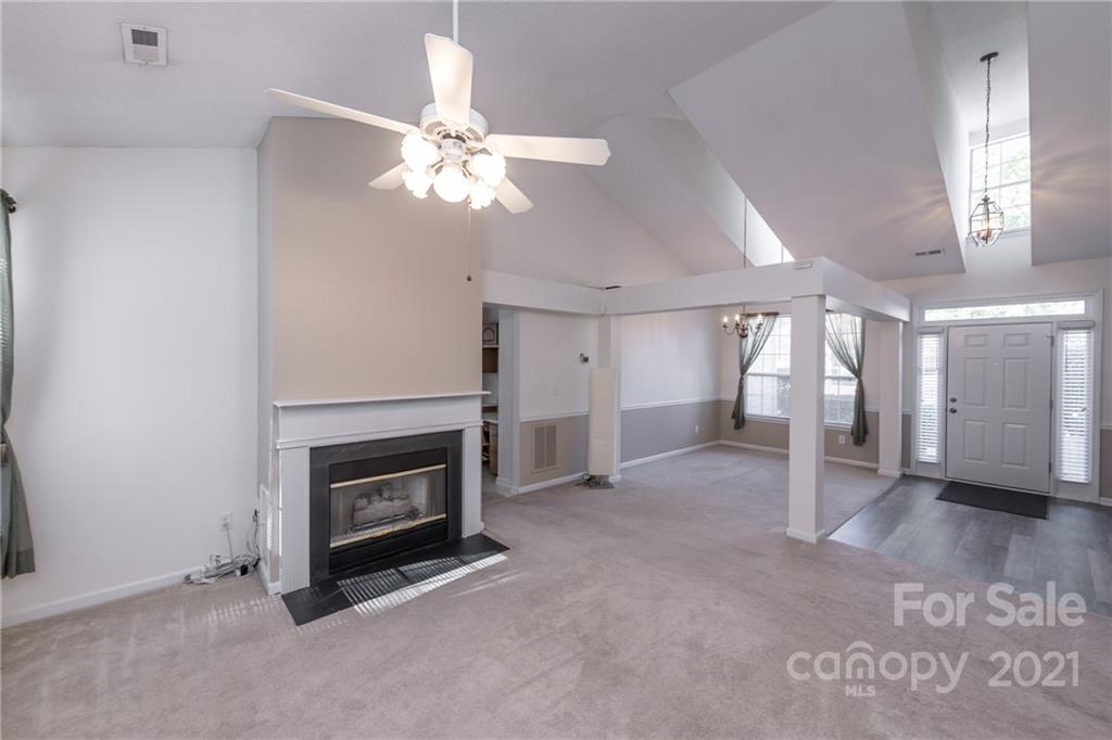 11813 Old Timber Road Charlotte, NC 28269 - Photo 4 of 28 Gallery Image 4