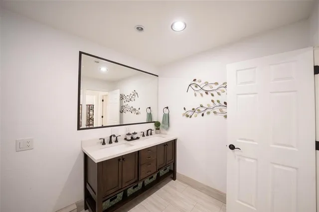 $695,000 | 3612 Country Vista Drive, Burleson, TX 76028