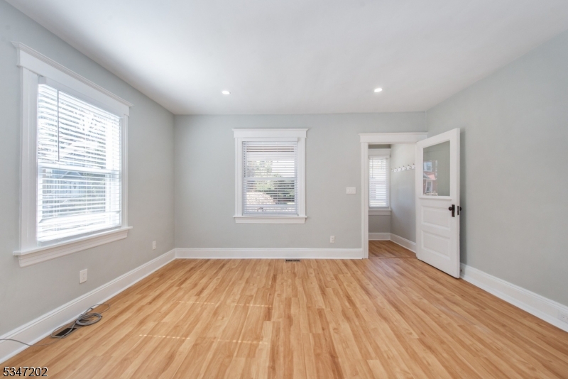 46 Dunnell Road Maplewood, NJ 07040 - Photo 3 of 17