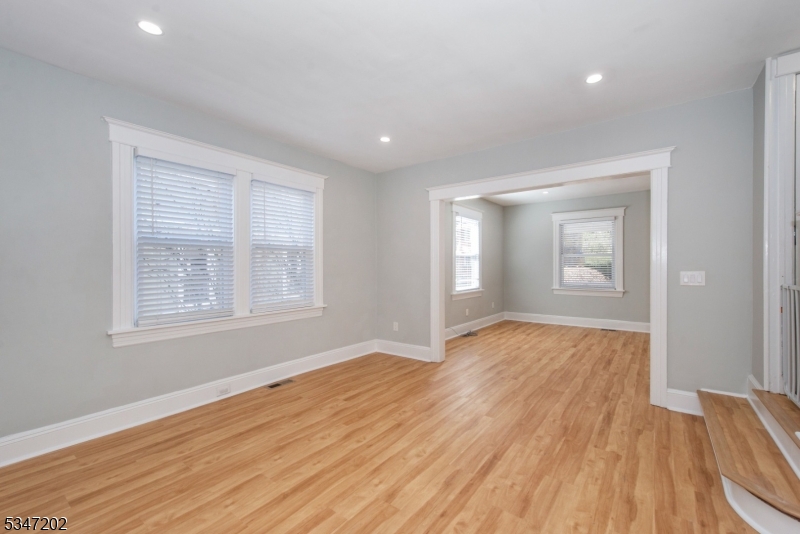 46 Dunnell Road Maplewood, NJ 07040 - Photo 4 of 17