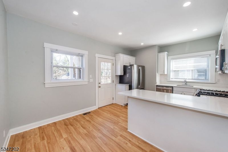 46 Dunnell Road Maplewood, NJ 07040 - Photo 9 of 17
