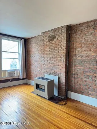 $1,700 | 53 3rd Street, Unit 3A, Troy, NY 12180