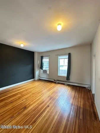 $1,700 | 53 3rd Street, Unit 3A, Troy, NY 12180