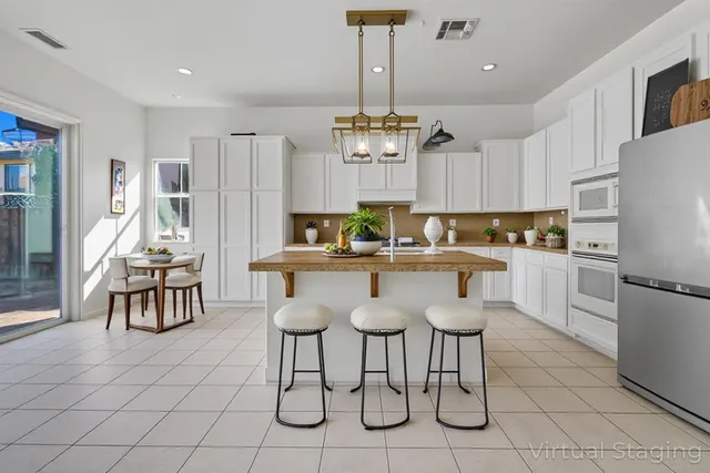 $959,800 | 155 East Heritage Drive, Mountain House, CA 95391