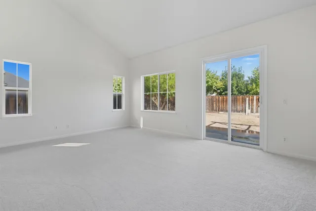 $959,800 | 155 East Heritage Drive, Mountain House, CA 95391