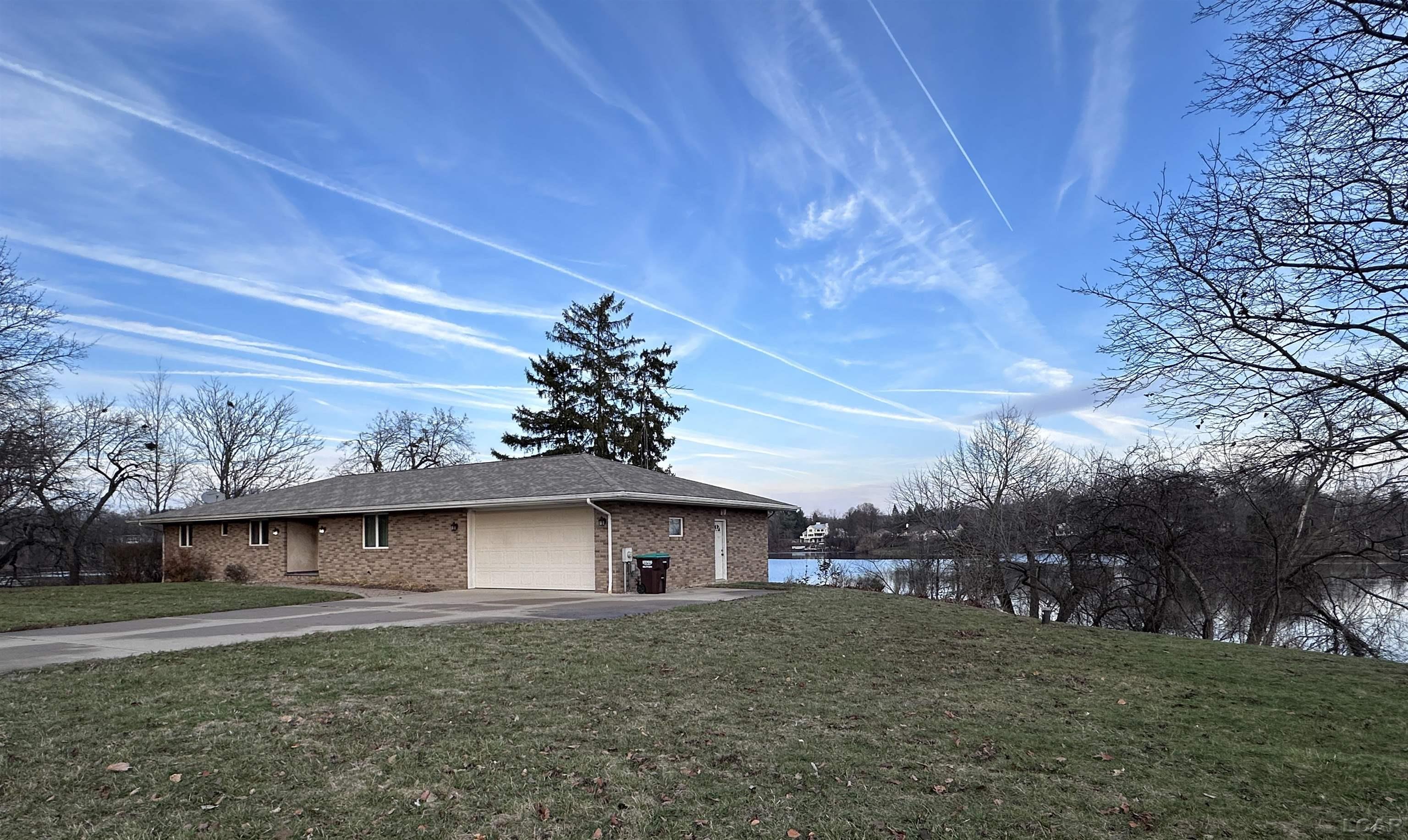 2075 Ballenberger Road Adrian, MI 49221 - Photo 29 of 40 50162838-d0f98691-727e-4fde-ac4c-232f289581be.JPG