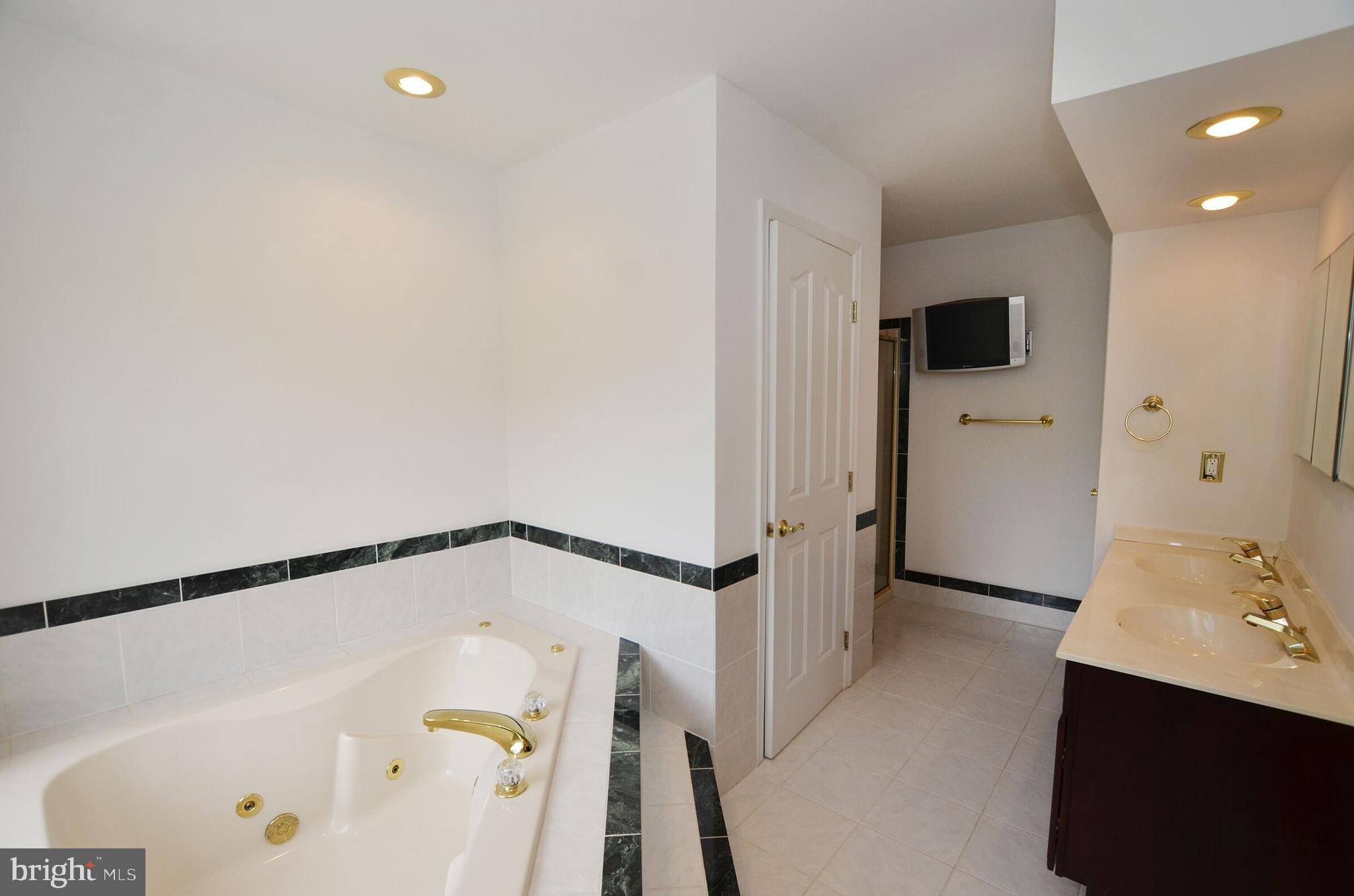 415 Marie Drive Wallingford, PA 19086 - Photo 24 of 57