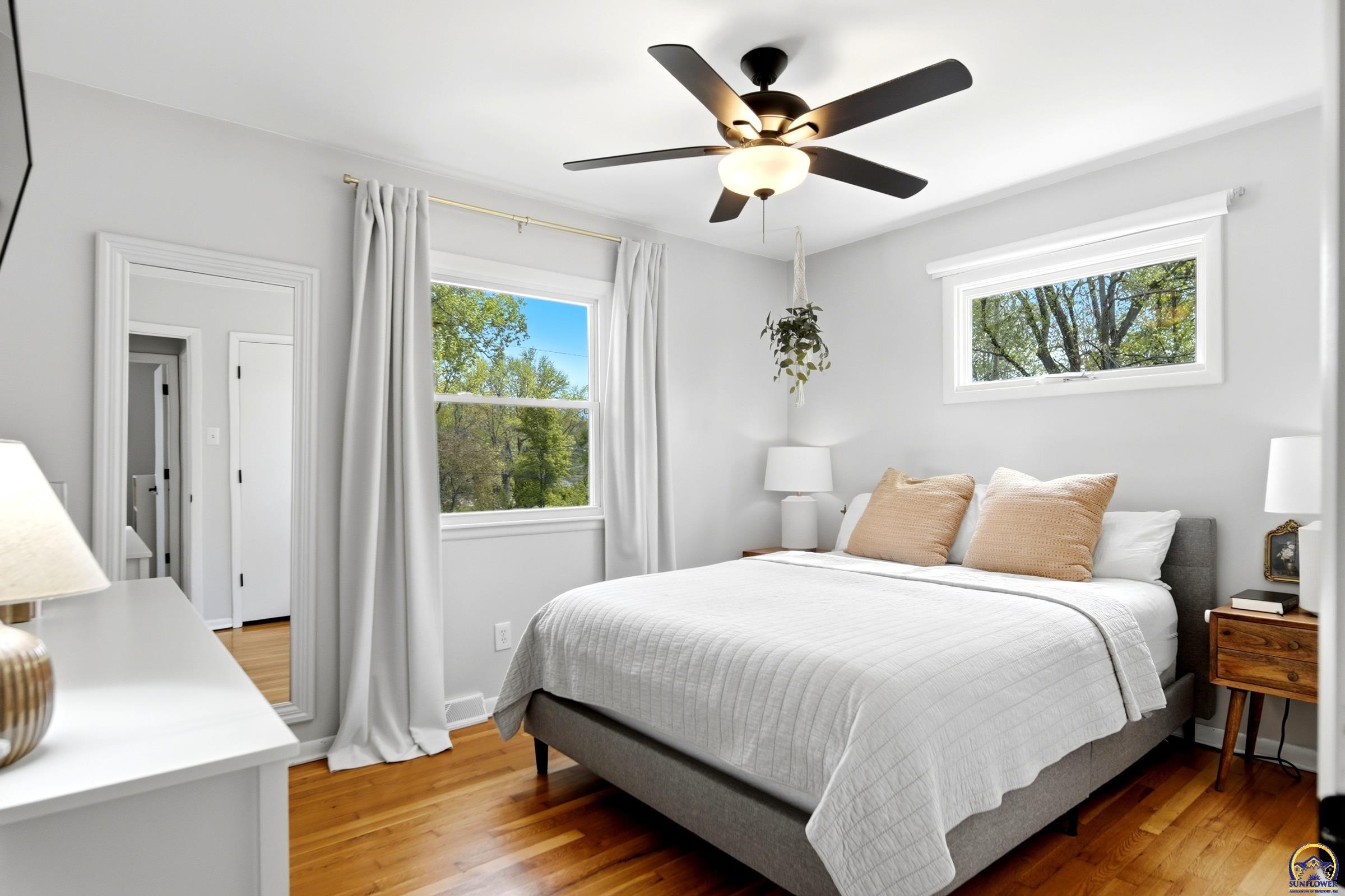 3106 Southwest Burlingame Road Topeka, KS 66611 - Photo 11 of 28