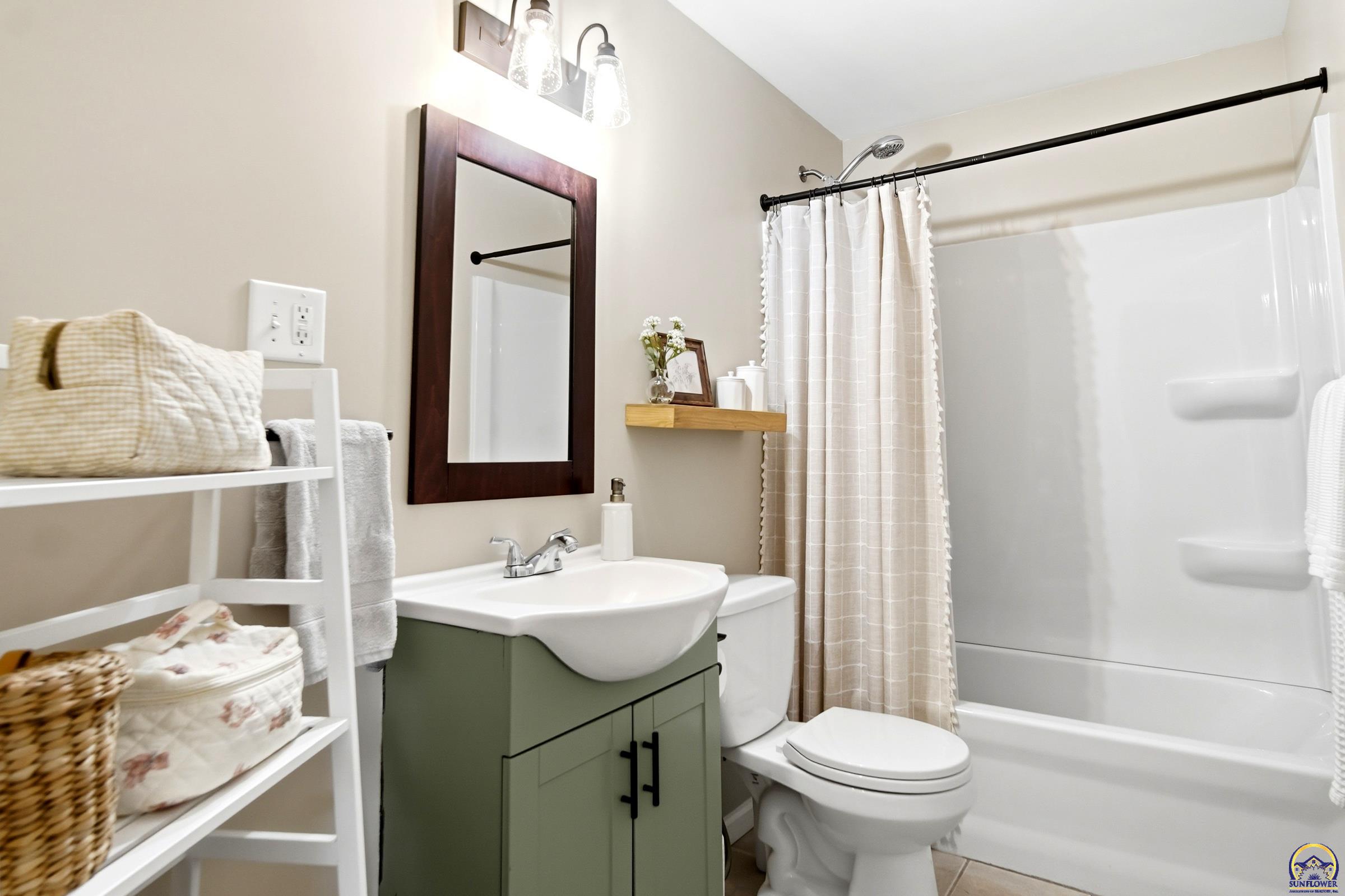 3106 Southwest Burlingame Road Topeka, KS 66611 - Photo 16 of 28