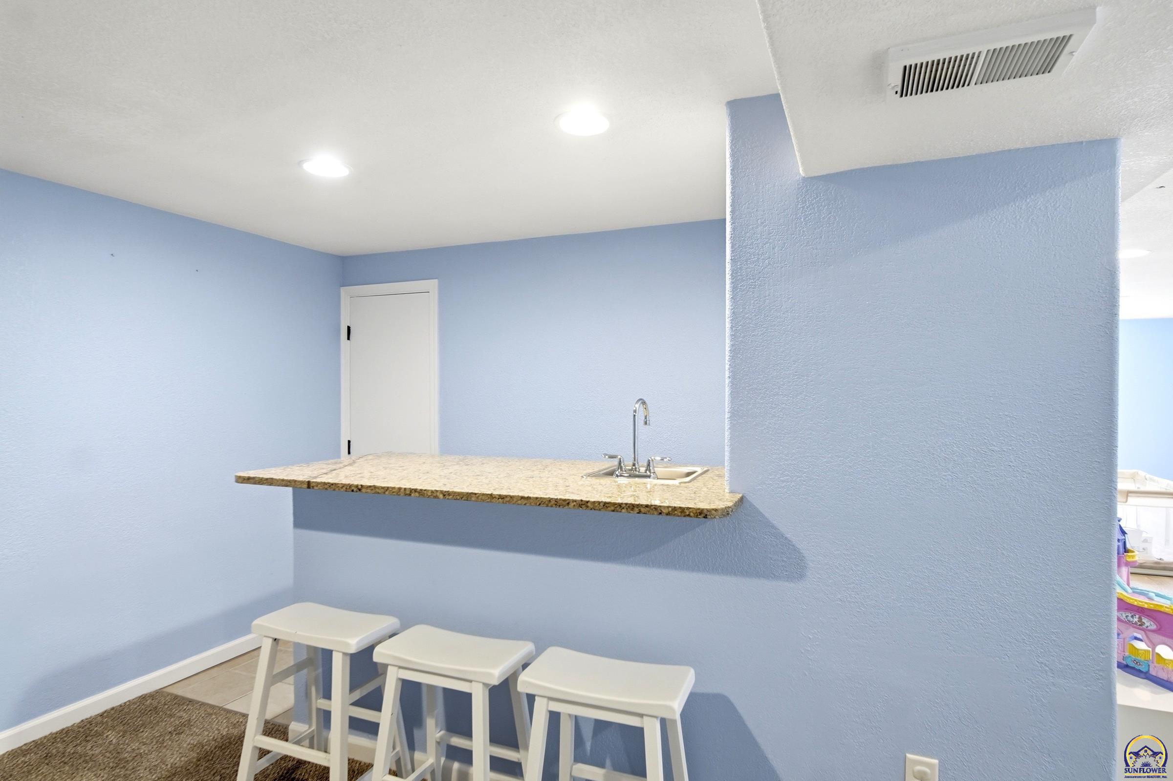 3106 Southwest Burlingame Road Topeka, KS 66611 - Photo 19 of 28