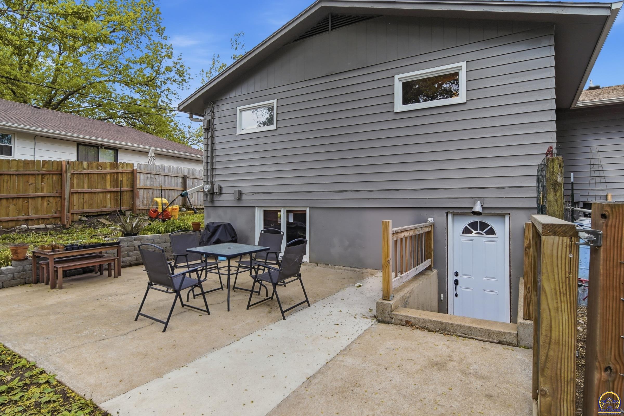 3106 Southwest Burlingame Road Topeka, KS 66611 - Photo 27 of 28