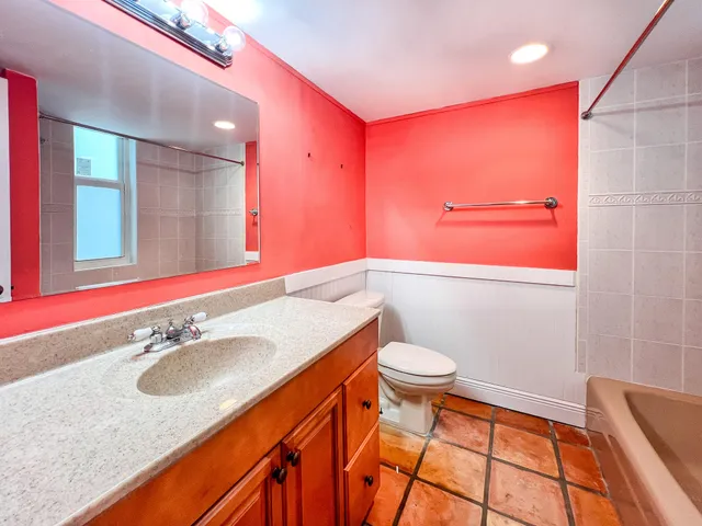 $3,600 | 188 Atlantic Boulevard, Unit B, Key Largo, FL 33037