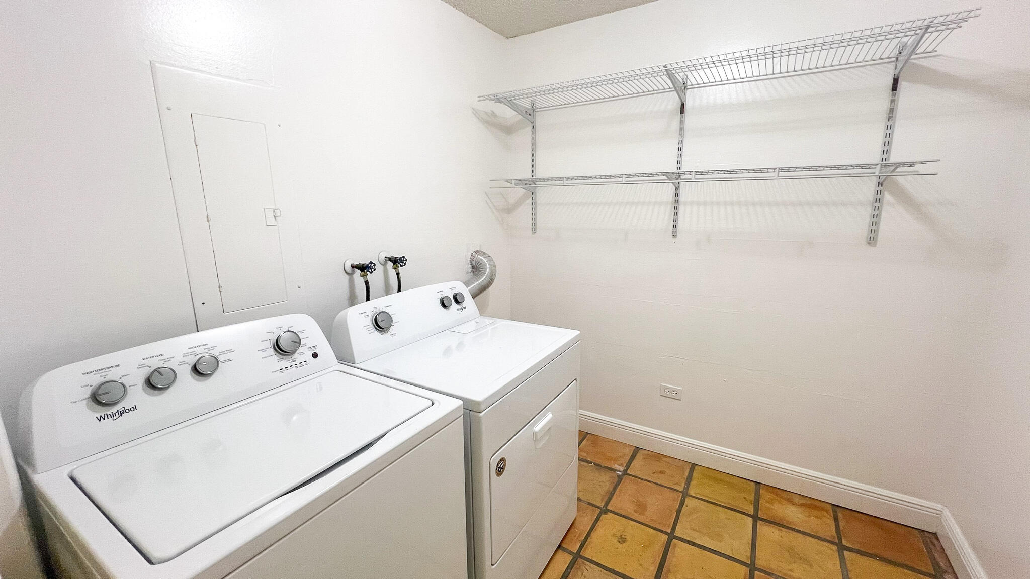 188 Atlantic Boulevard, Unit B Key Largo, FL 33037 - Photo 15 of 22 Laundry Room