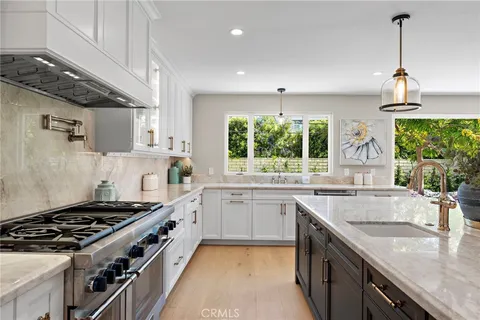 $2,599,000 | 9072 Niguel Circle, Huntington Beach, CA 92646