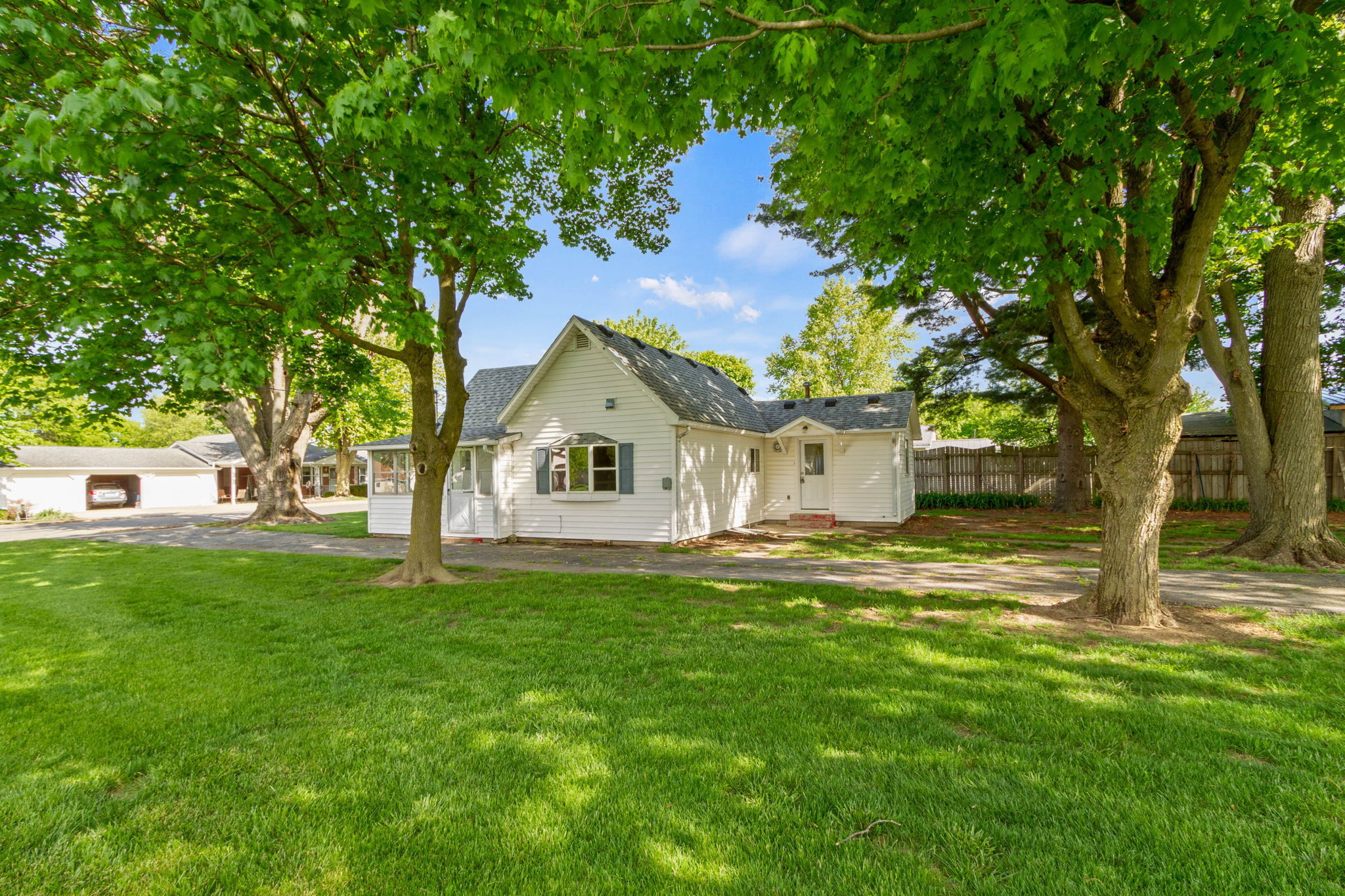 709 Maple Street Tipton, IN 46072 - Photo 1 of 16 Gallery Image 1