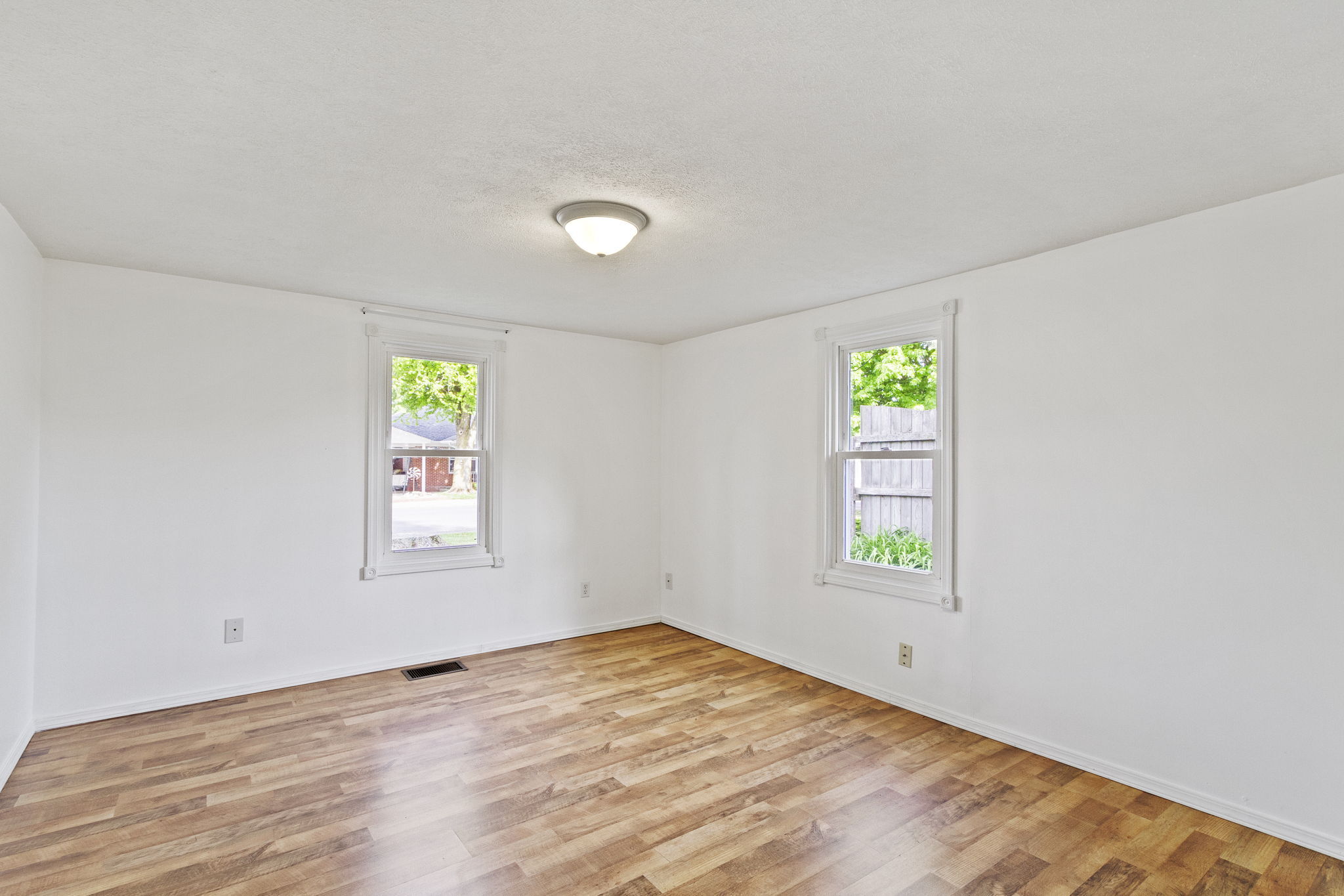 709 Maple Street Tipton, IN 46072 - Photo 8 of 16 Gallery Image 8