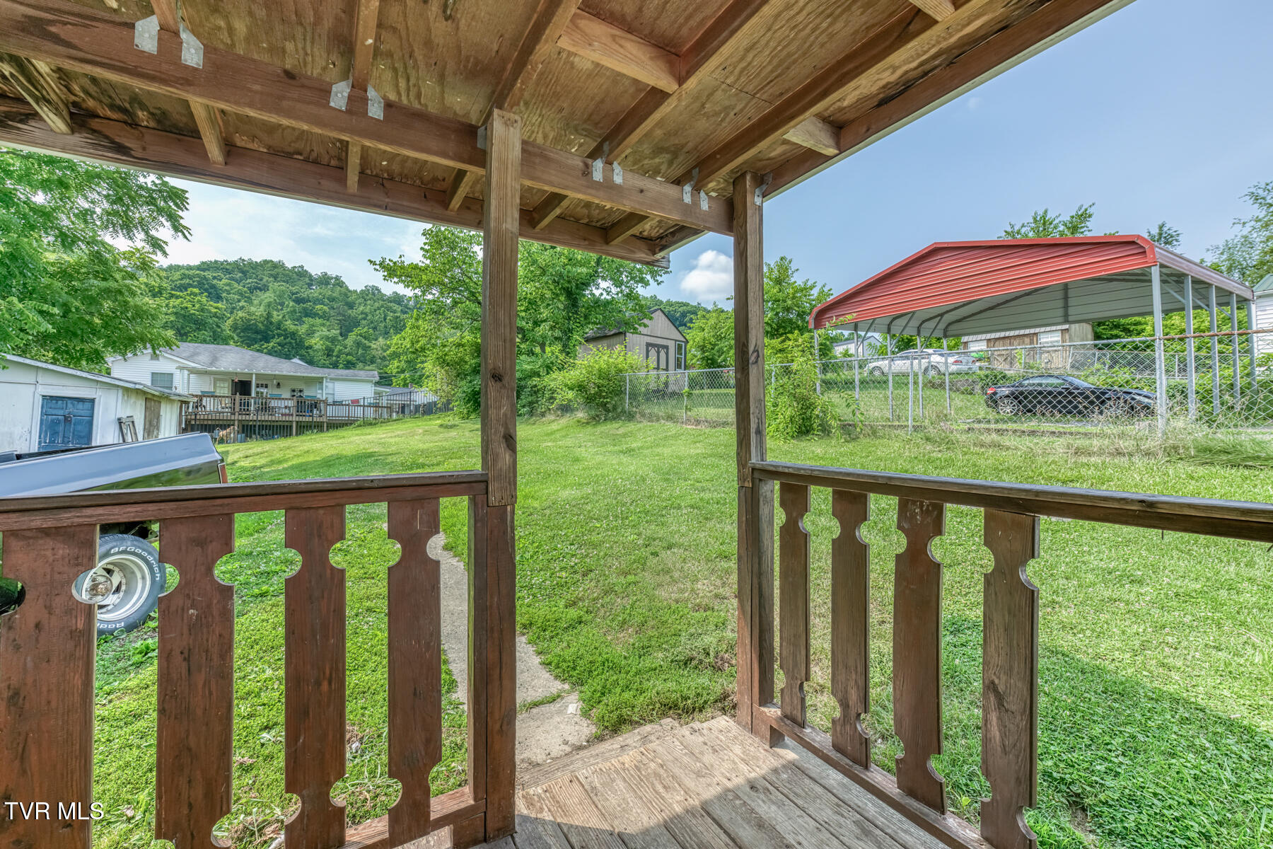 1908 Anderson Street Bristol, TN 37620 - Photo 6 of 22 1908 Anderson St-6