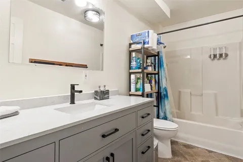 $335,000 | 17807 County Road 127, Pearland, TX 77581