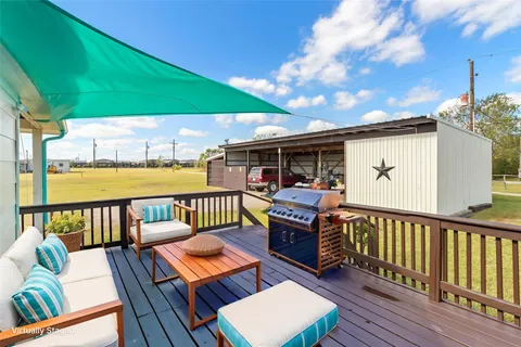 $335,000 | 17807 County Road 127, Pearland, TX 77581