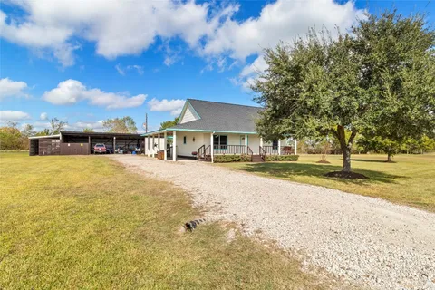 $335,000 | 17807 County Road 127, Pearland, TX 77581