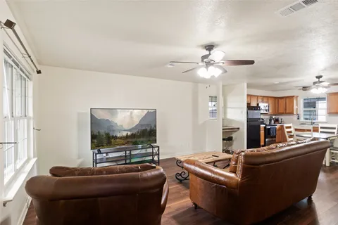 $335,000 | 17807 County Road 127, Pearland, TX 77581