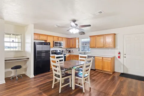 $335,000 | 17807 County Road 127, Pearland, TX 77581