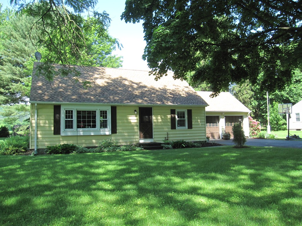 192 Plain Road Greenfield, MA 01301 - Photo 1 of 24 Gallery Image 1