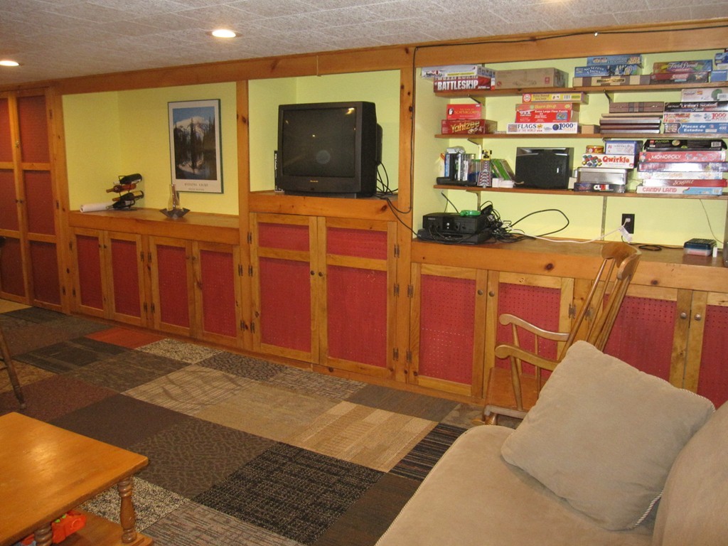 192 Plain Road Greenfield, MA 01301 - Photo 19 of 24 Gallery Image 19