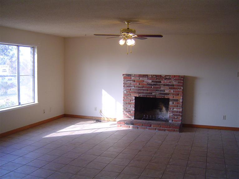 14757 Skyview Road Madera, CA 93636 - Photo 3 of 5 Gallery Image 3