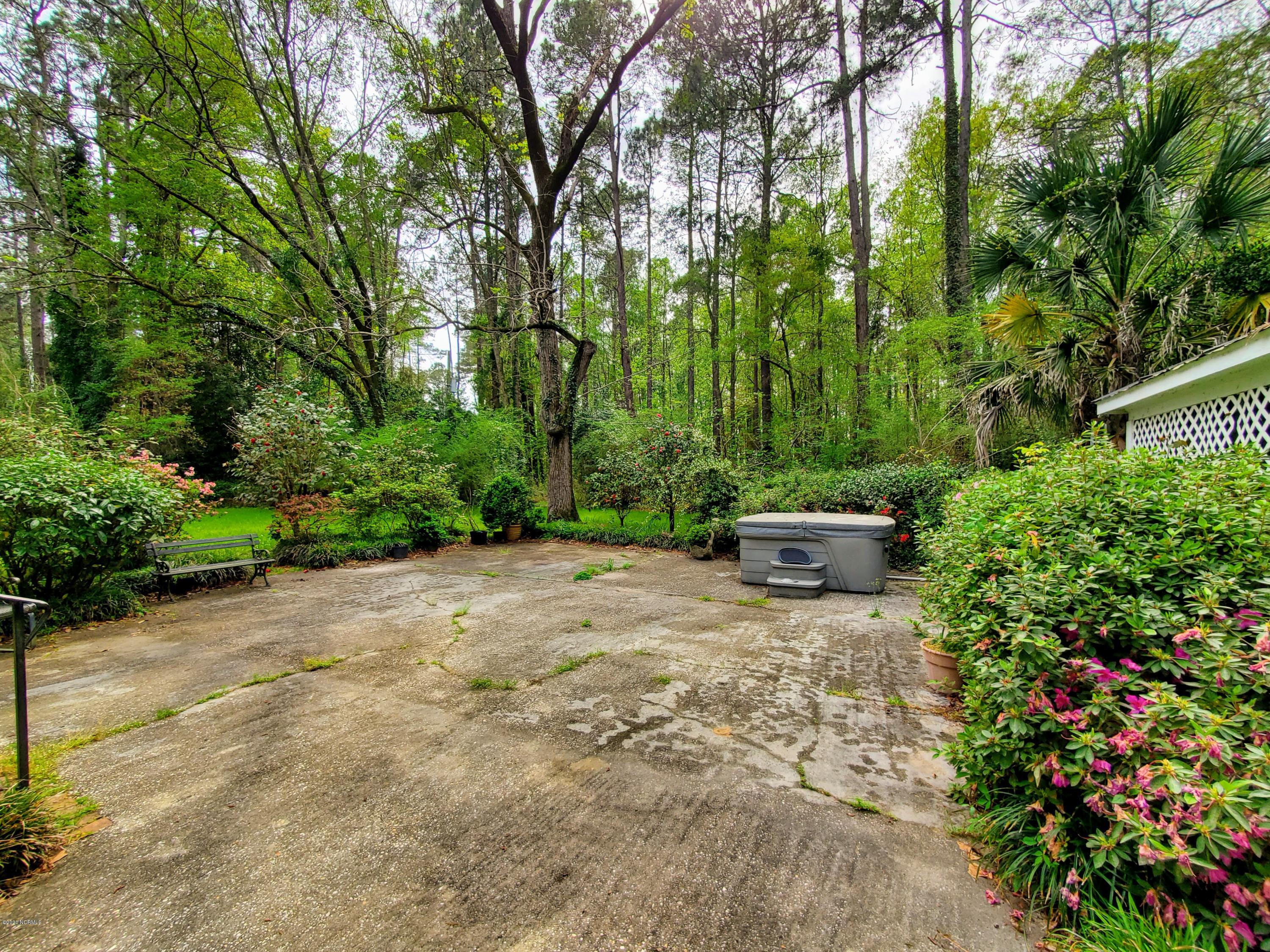 886 Golf Course Road Whiteville, NC 28472 - Photo 15 of 36 Outdoor Patio/Hot Tub